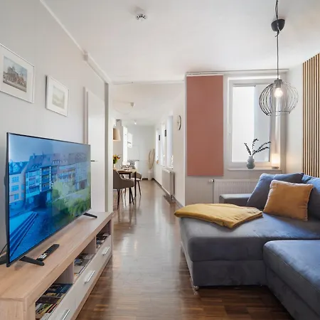 Am Domplatz Apartman *